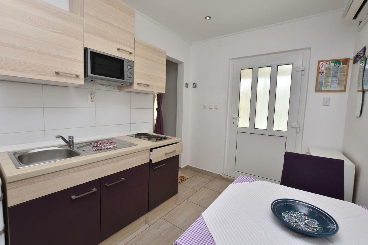 Apartments Dragica Primosten Exterior photo