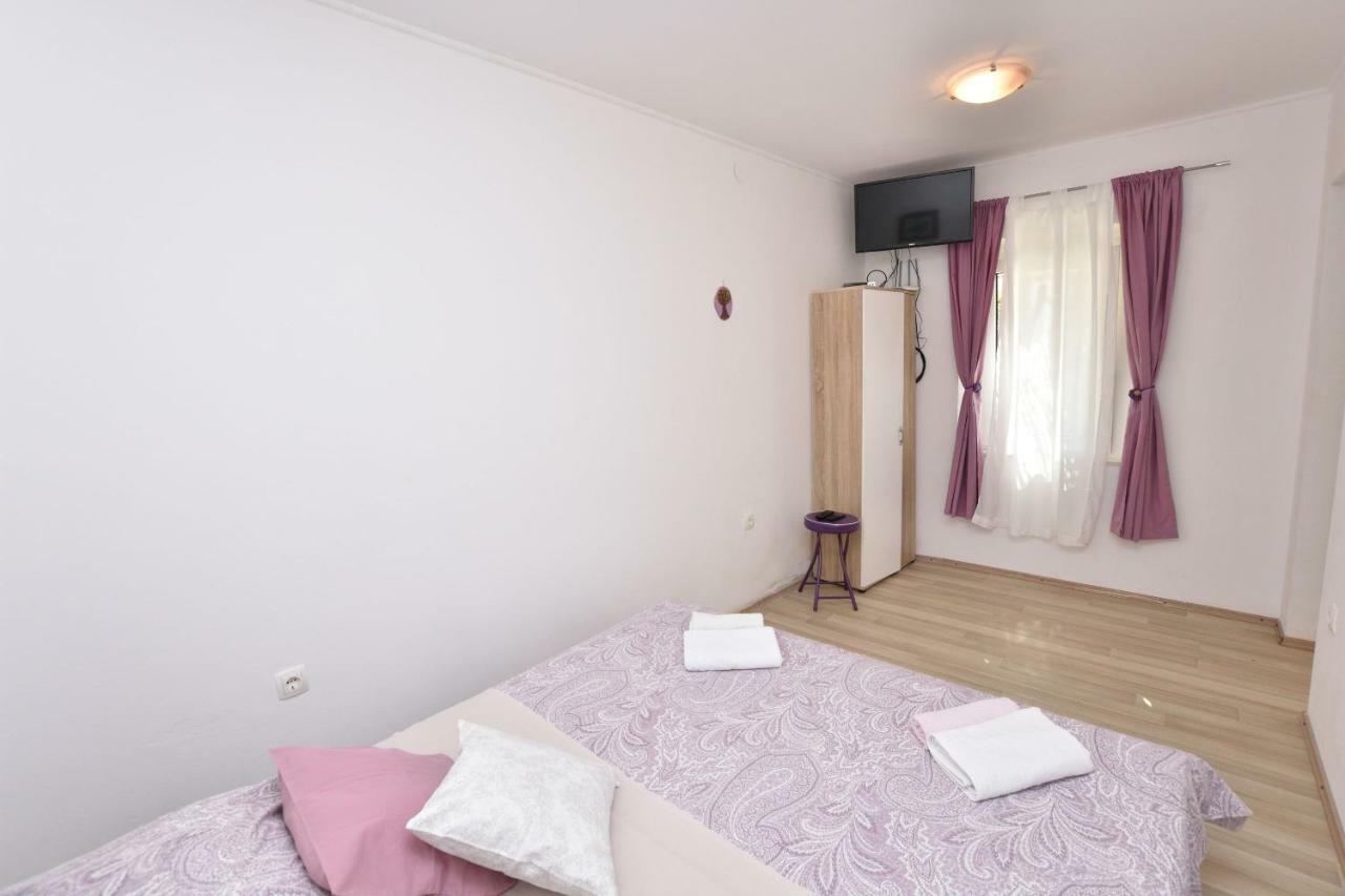 Apartments Dragica Primosten Exterior photo